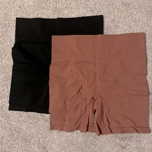 NWOT Gap Body shaping shorts - mid thigh